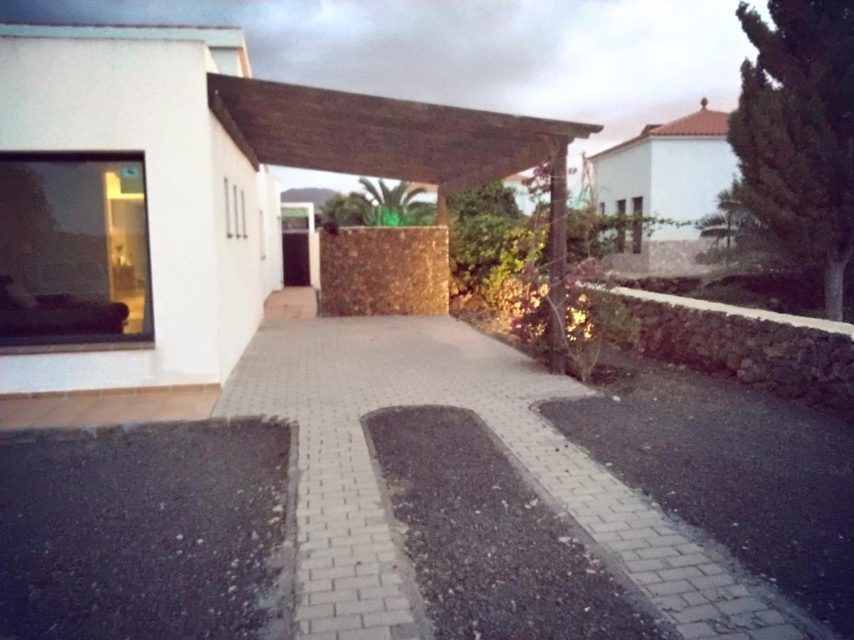 Surfwhitehouse Villa ลาคาเรส ภายนอก รูปภาพ