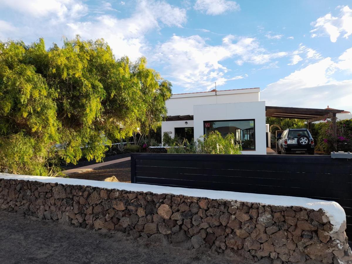 Surfwhitehouse Villa ลาคาเรส ภายนอก รูปภาพ