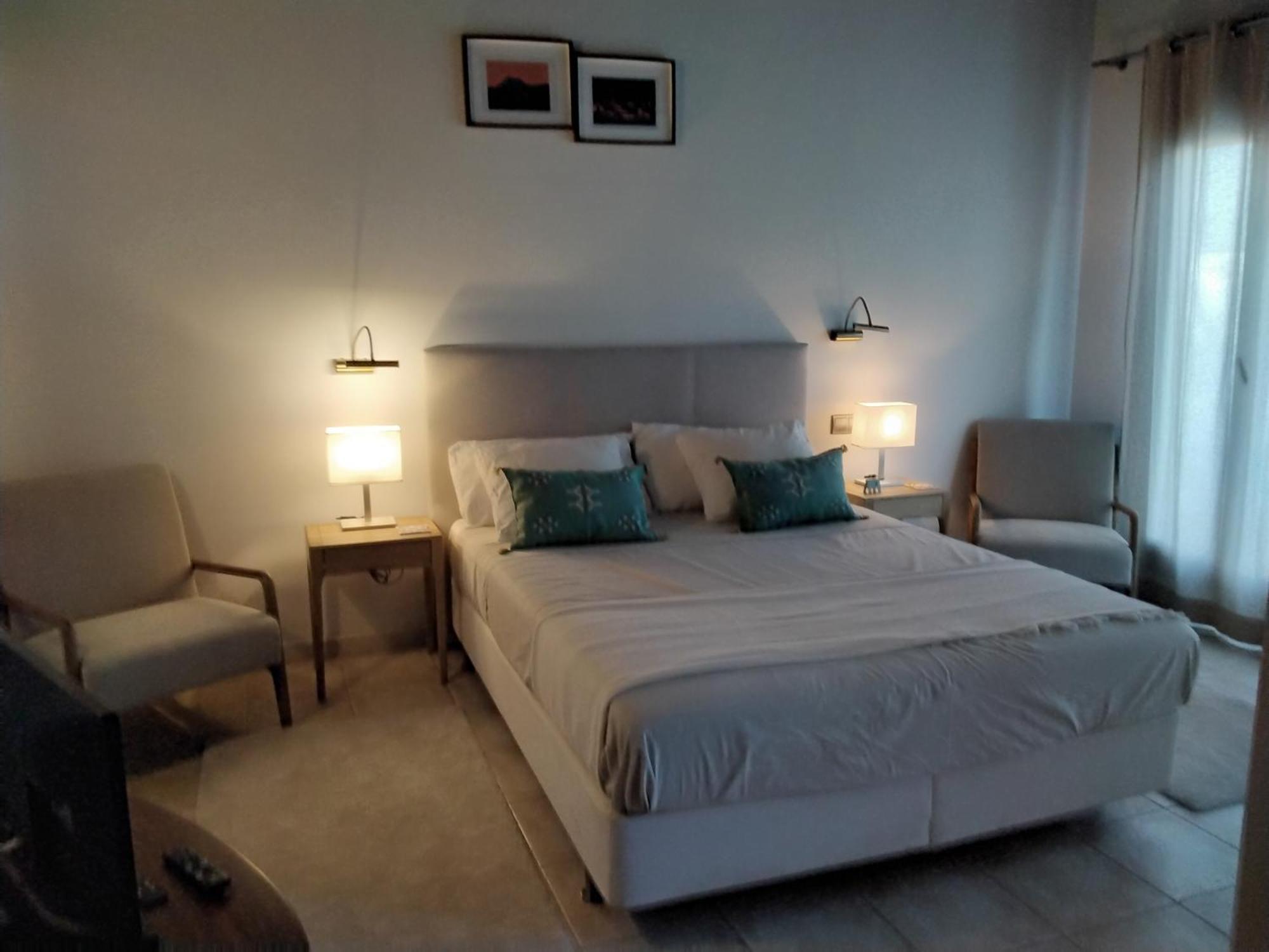 Surfwhitehouse Villa ลาคาเรส ภายนอก รูปภาพ